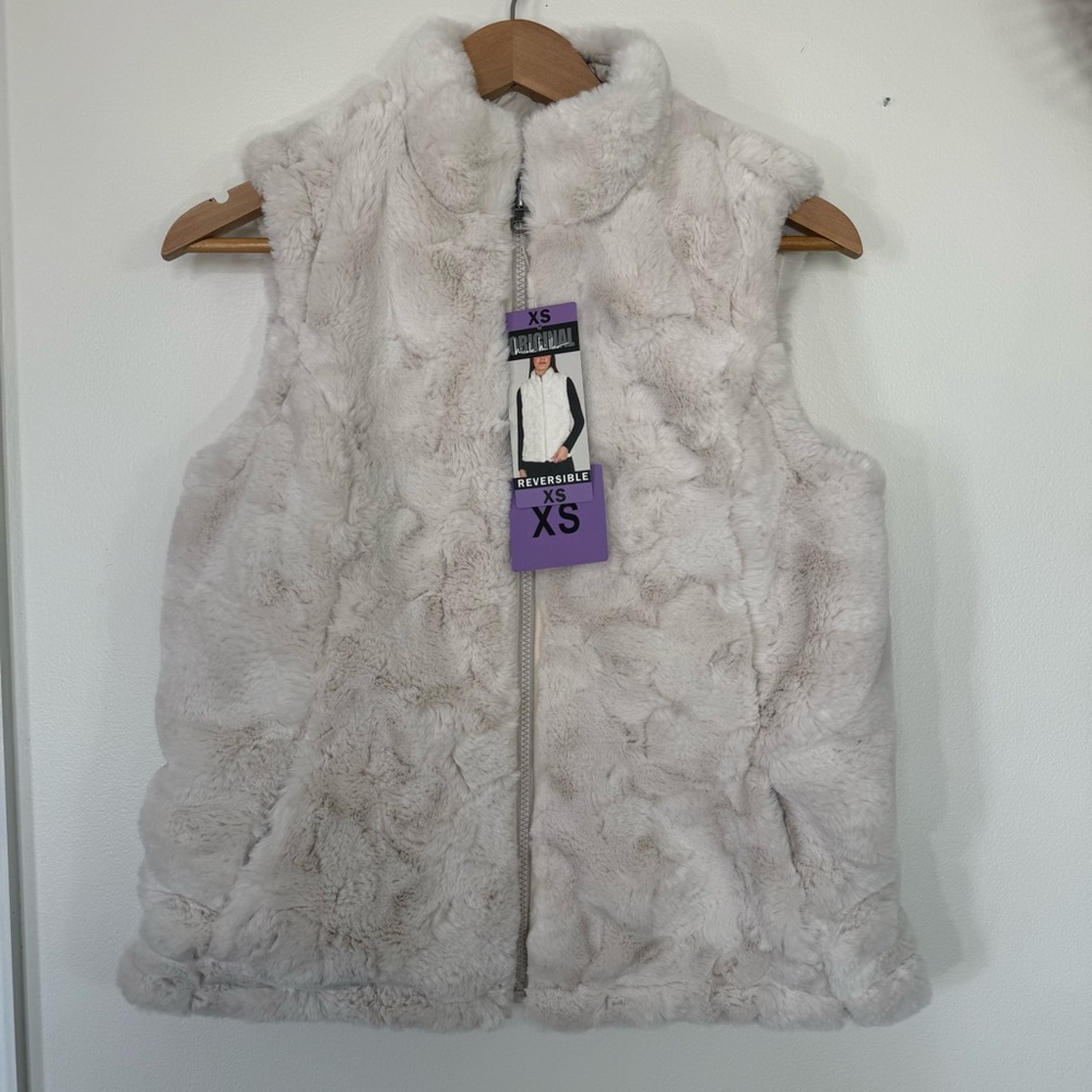 NWT Nicole Miller Ivory Plush Faux Fur Reversible Vest w/ pockets ~ Size XS